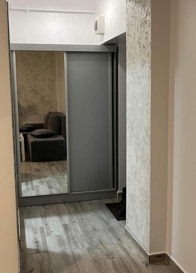 Modern & Elegant Apartament Κραϊόβα Εξωτερικό φωτογραφία