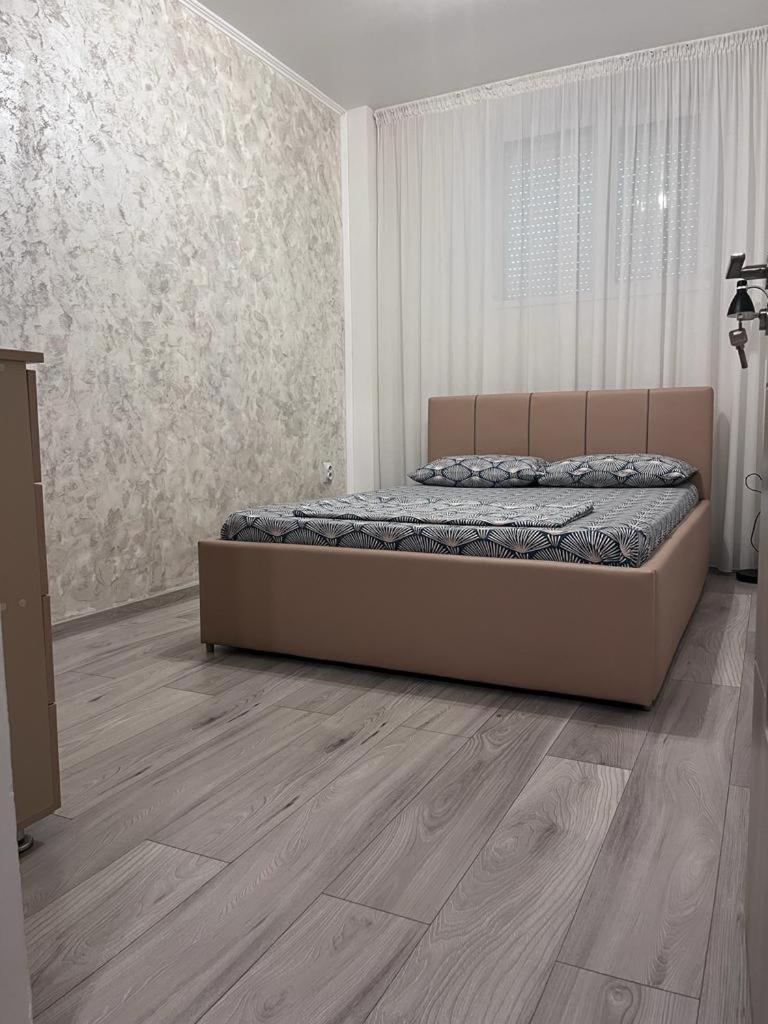 Modern & Elegant Apartament Κραϊόβα Εξωτερικό φωτογραφία